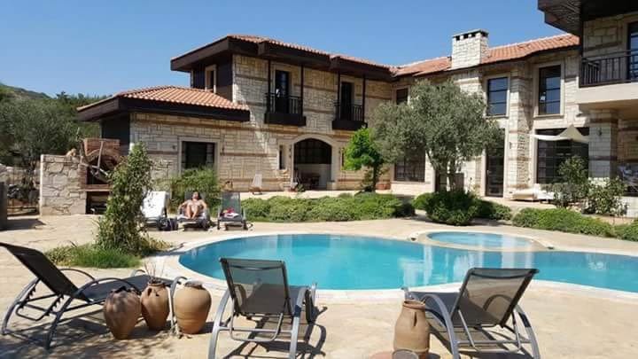 2+1 Özel Havuzlu Çiftlik Evi